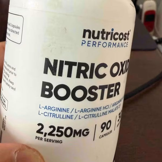 Cliente usando NITRIC OXIDE NUTRICOST